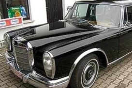 Mercedes Брежнєва продали с аукциона