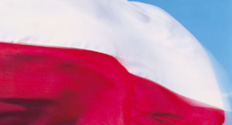 Польша уменьшила перечень обязательных документов для получения визы