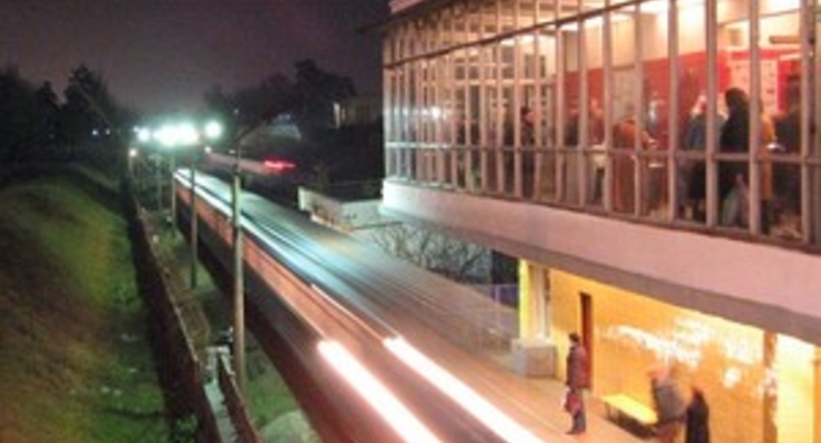 Сегодня утром были закрыты две станции столичного метро