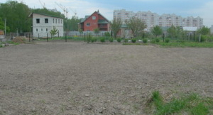 Еще 80 га киевской земли отдано под застройку