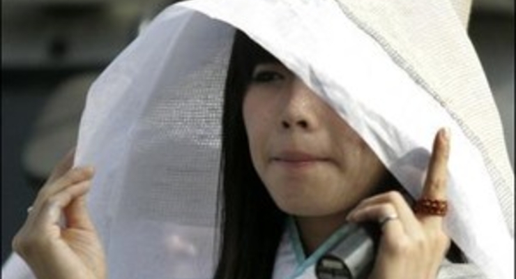 Тайские плакальщицы зарабатывает $120 в день