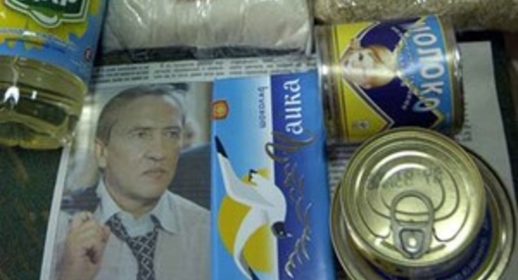 Черновецкий выдает паштет и гречку только тем, кто его поддерживает