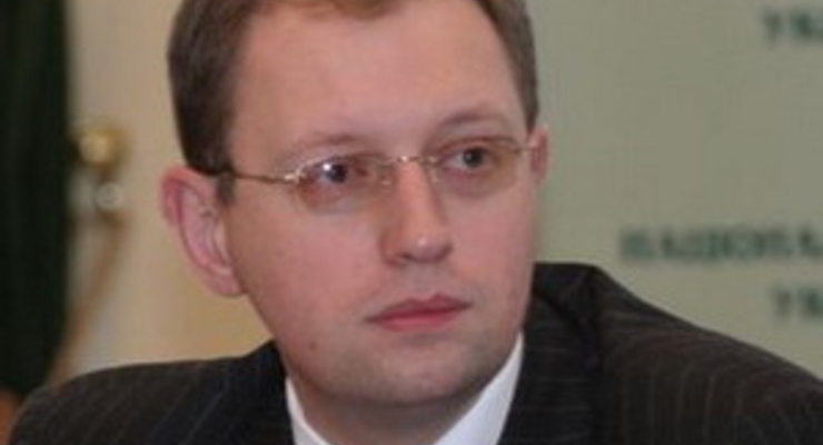 Бывший министр экономики Арсений Яценюк сегодня может стать спикером ВР