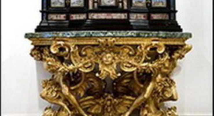 Барокковый столик XVII века, найденный в пиццерии, оценили в $2 млн