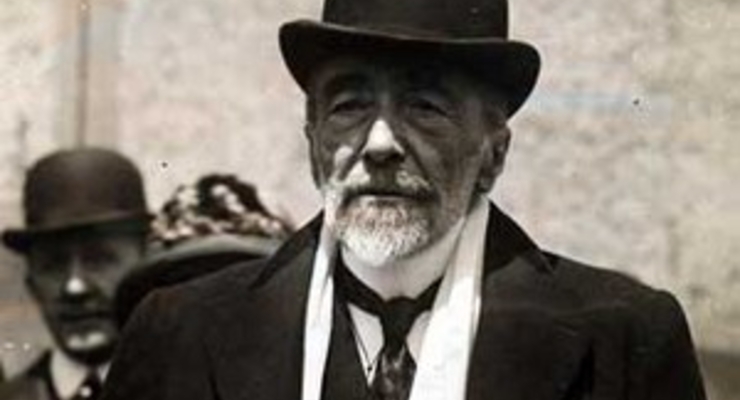 Польский Нацбанк отчеканил монету с неправильным именем писателя