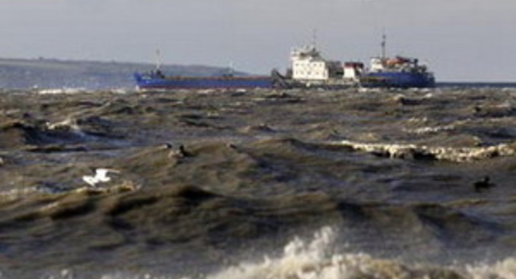 Мазут добрался до Тузлы и готовит сюрприз крымским курортникам