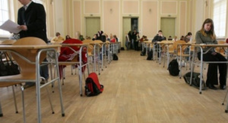 Внешнее тестирование делает из учеников серую массу – преподаватели