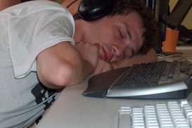 Вслед за японцами французам также разрешат спать на работе