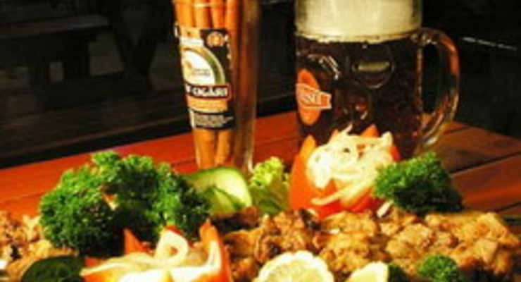 В украинских кафе обсчитывают и травят посетителей