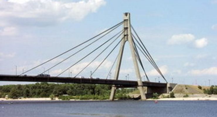 Ликвидация реверса на Московском мосту дорого обойдется