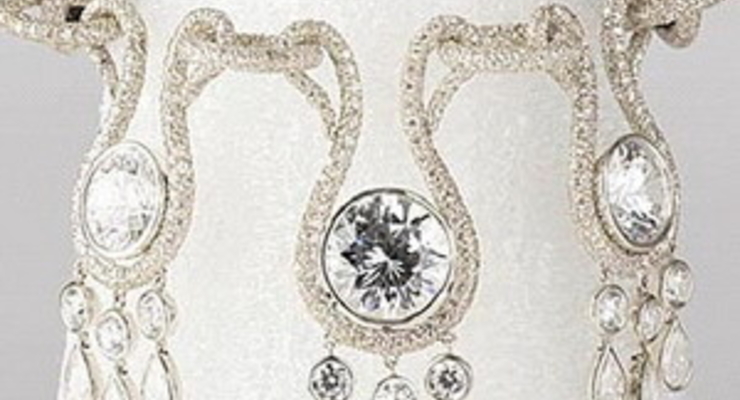 Собачий ошейник по цене яхты (фото)