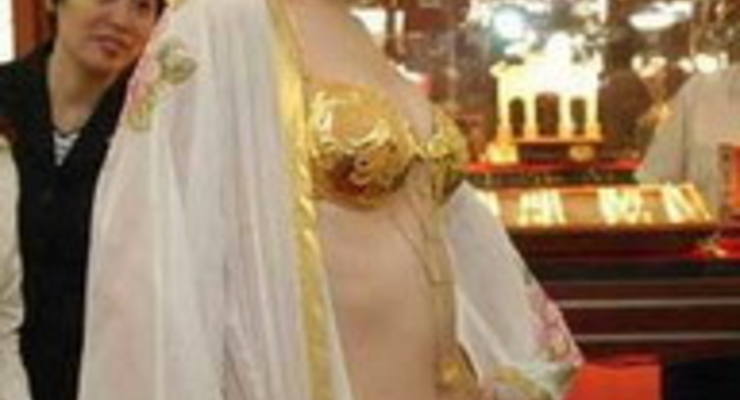 Китайцы изготовили белье из чистого золота (фото)