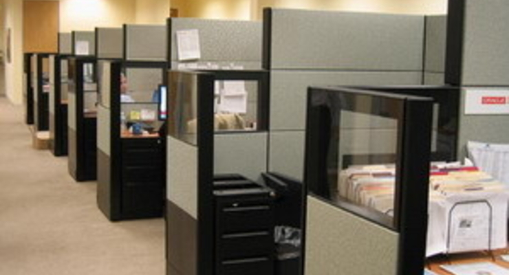 Украинцы предпочитают работать «по знакомству»