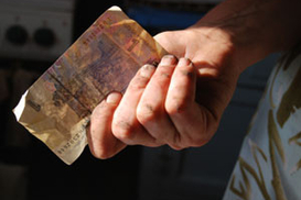 Официальная инфляция за август 0,6%. По версии "Денег"  4,94%