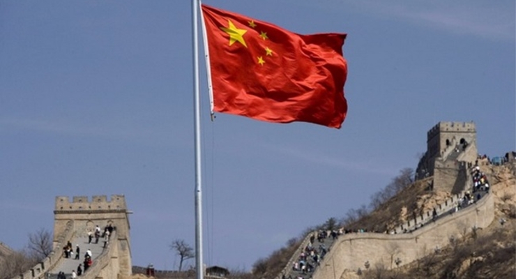 Китай в январе существенно сократил объемы экспорта и импорта