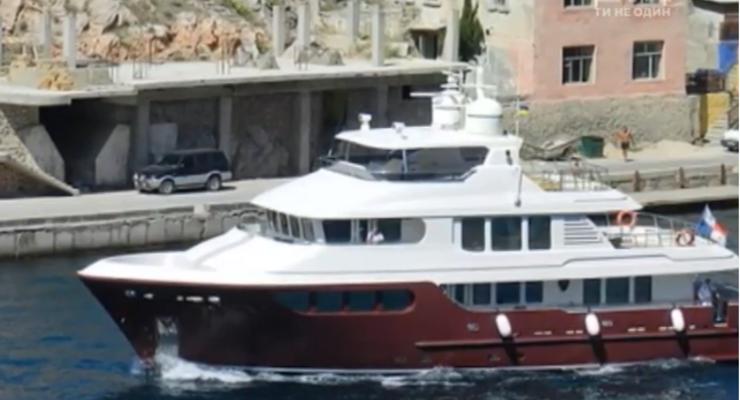 У берегов Турции заметили шикарную яхту Януковича
