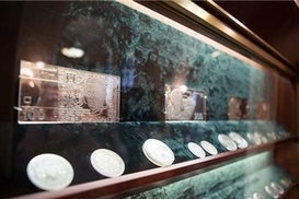 Стоимость золота растет из-за спроса на надежные активы