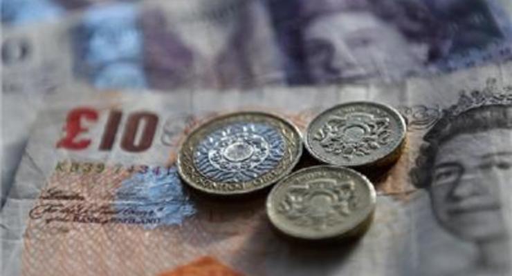Курс британского фунта упал до семилетнего минимума
