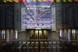 Нефть дешевеет из-за переизбытка предложения на мировом рынке