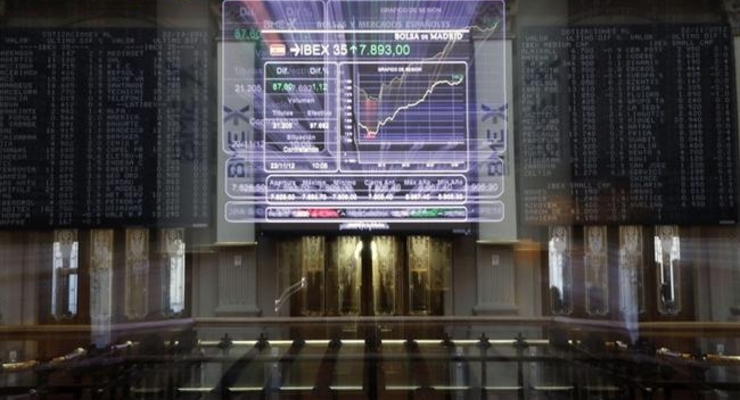 Нефть дешевеет из-за переизбытка предложения на мировом рынке