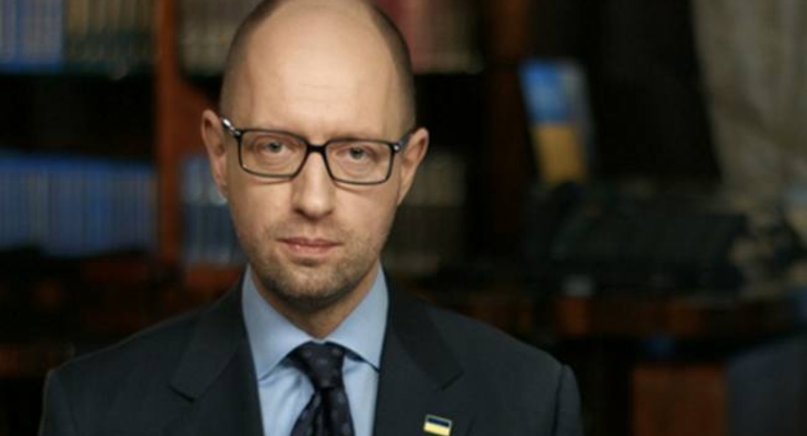 Яценюк предлагает продать 1 млн га государственных земель