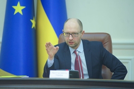 Четыре компании хотят сорвать тендер по питанию для ВСУ - Яценюк