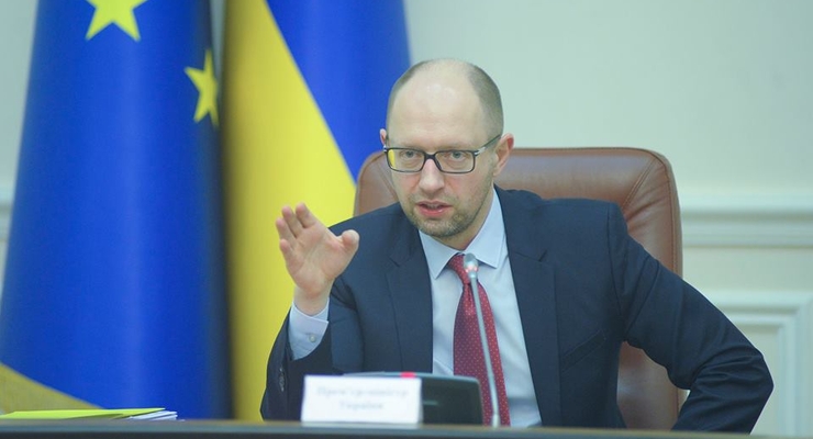 Четыре компании хотят сорвать тендер по питанию для ВСУ - Яценюк