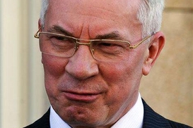 Пенсия Азарова под арестом - Генпрокуратура