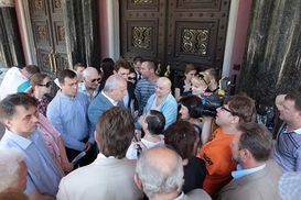 Как проблемные банки выдают вклады