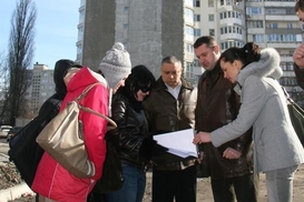 Как покупателям квартир добиться достройки дома