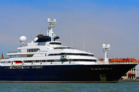 Серьезные игрушки - байки и яхты