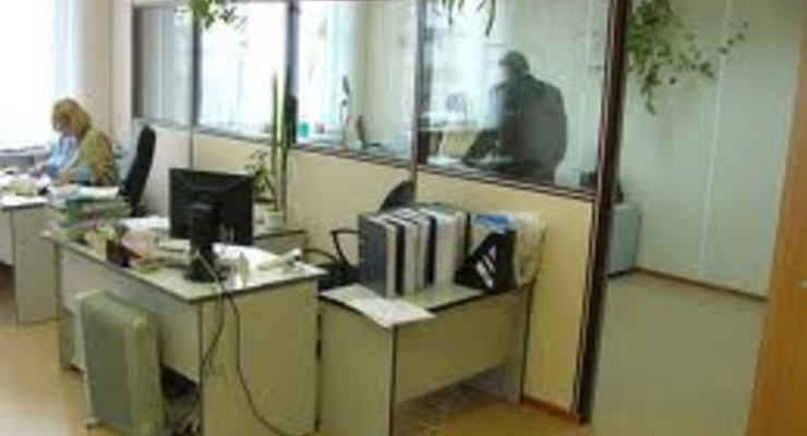 Депутаты запретили украинцам сдавать квартиры под офисы