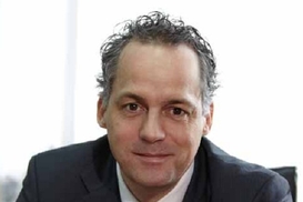 Председатель правления СК «Fidem Life» Хайс Юкен – о конкуренции, соревновательности, кредитах и винтажных авто