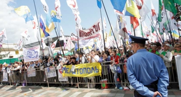 Упрощенку опять отложили