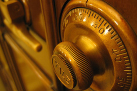 Как забрать деньги из банка с временной администрацией?