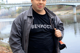 Денис Олейников