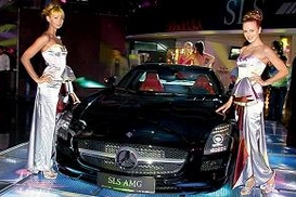 Дебют месяца: Mercedes-Benz SLS AMG
