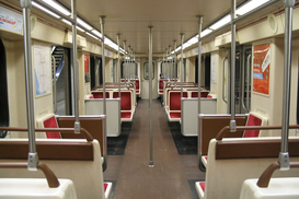 На каких местах в транспорте сидеть безопасно