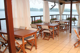 Дебют месяца: "Мураками" -- у Золотых ворот