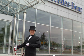 Дебют месяца - новый автосалон