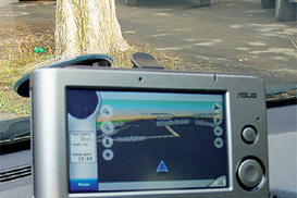 Зачем в машине GPS-навигатор