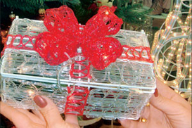 Дарим новогодние подарки