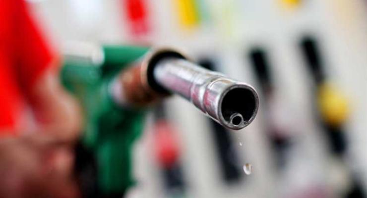 Большинство операторов АЗС подняли цены на нефтепродукты