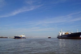 Первый сланцевый газ из США прибыл в Европу