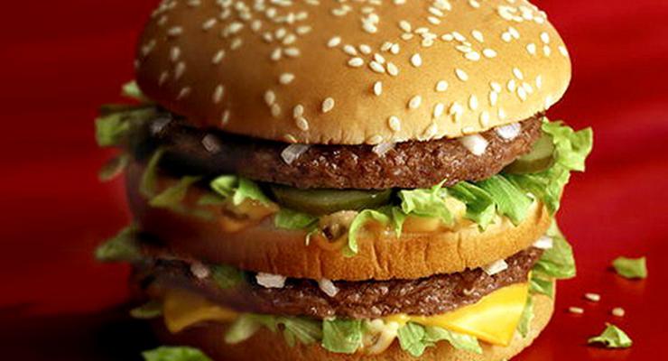 Financial Times узнал, за сколько минут в разных странах можно заработать на Big Mac