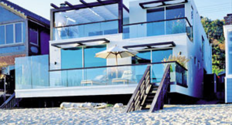 Как перевести деньги за рубеж на покупку недвижимости