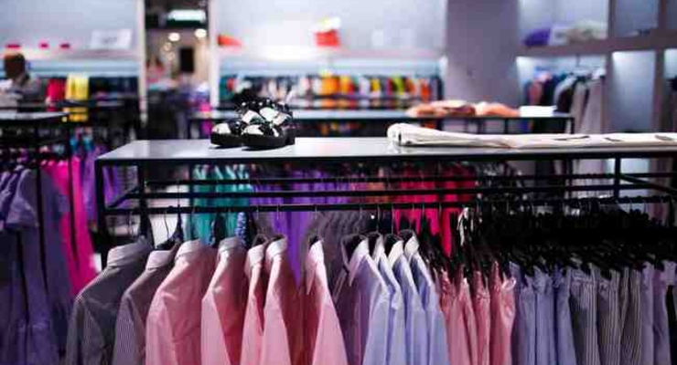 Своя рубашка: покупатели ушли к украинским дизайнерам