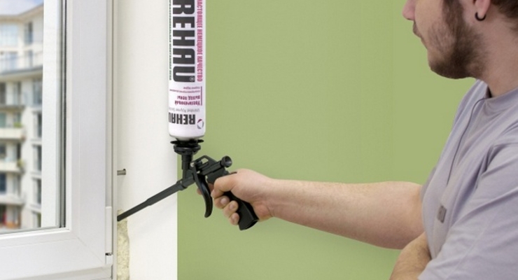 Закрытое окно: АМКУ лишил украинскую компанию бренда Rehau