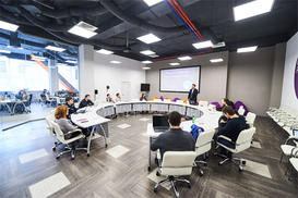 Экономика оживает: нам предлагают больше работы, продажи доменов растут