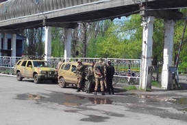 Завод в Славянске пытаются захватить неизвестные - Lauffer Group